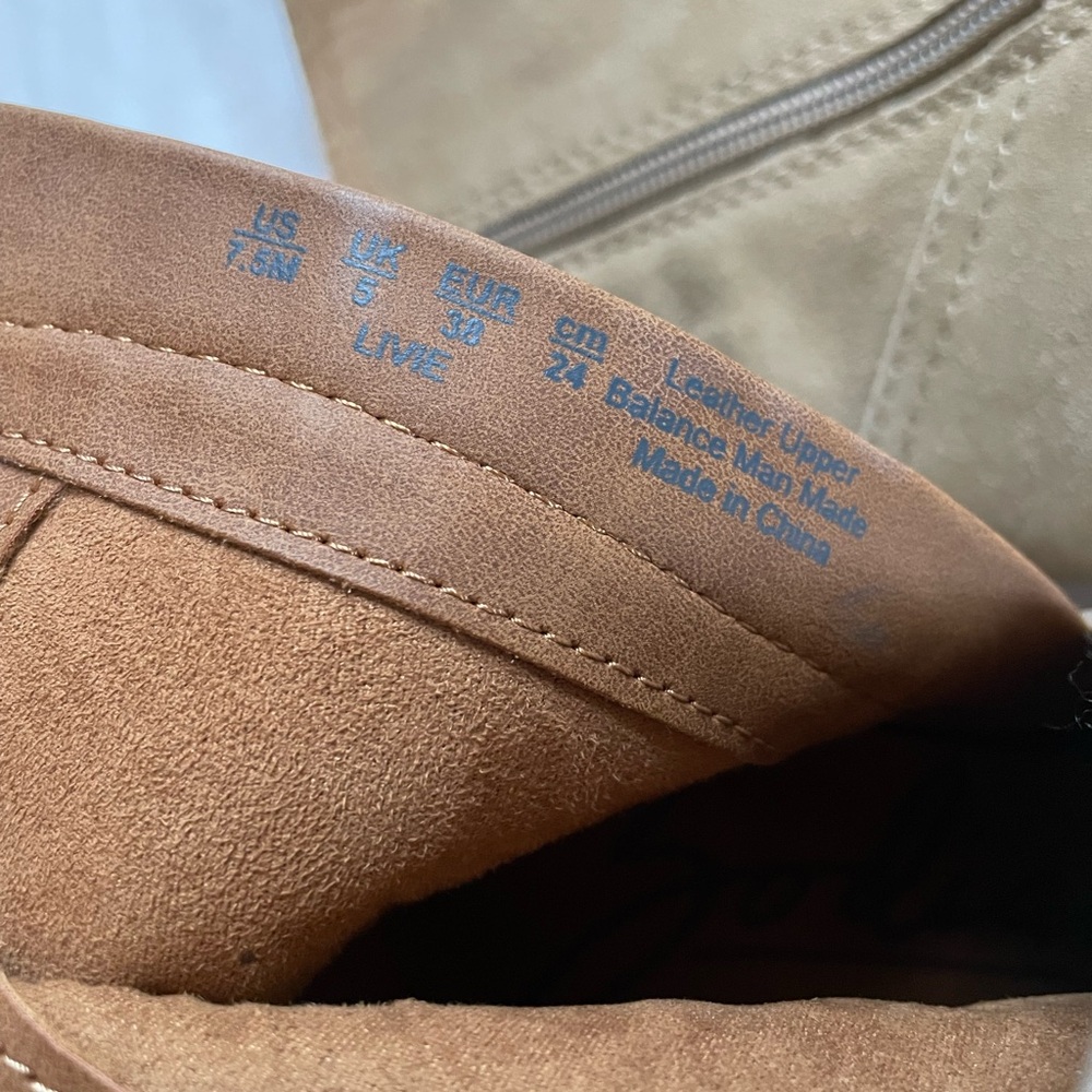 Suede Leather Sand Western Livie Bootie Ankle Boots NWT Size 7.5 - Picture 4 of 10